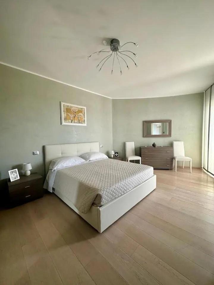 Sigis House - Independent Apartment Sea View Fiumicino Exteriér fotografie