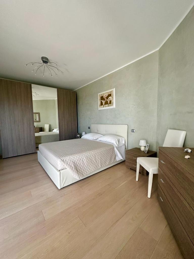 Sigis House - Independent Apartment Sea View Fiumicino Exteriér fotografie